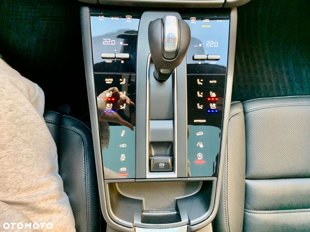 Porsche Macan GTS PDK - 32