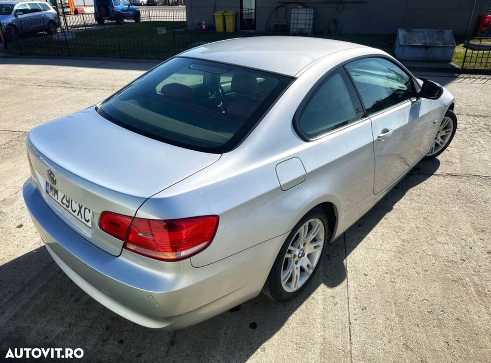 BMW Seria 3 320d Aut. - 2