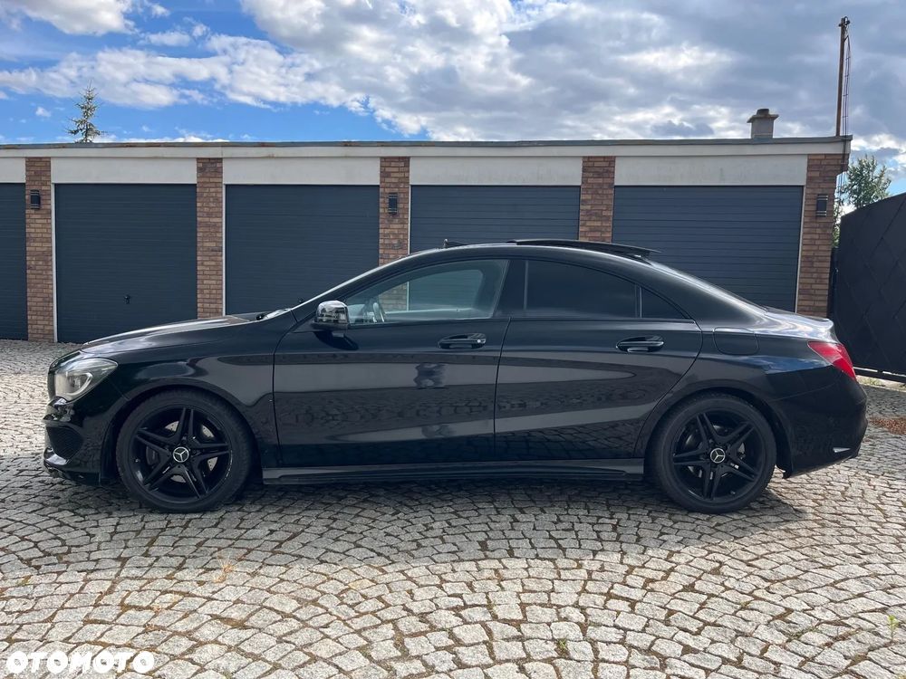 Mercedes-Benz CLA 220 d 7G-DCT AMG Line - 4