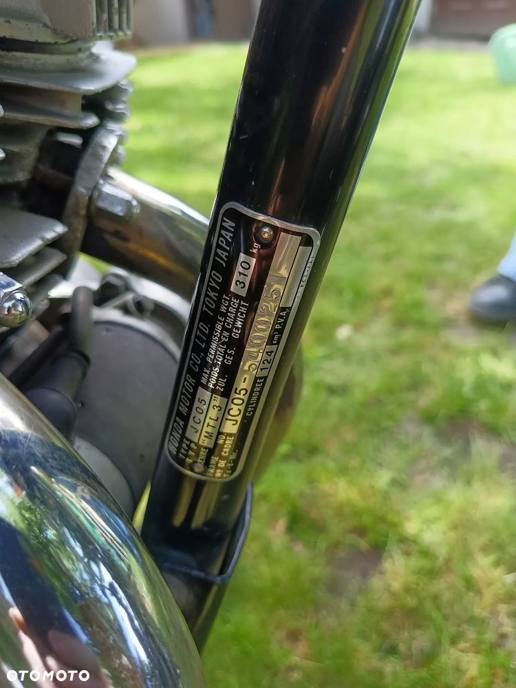 Honda CM - 8