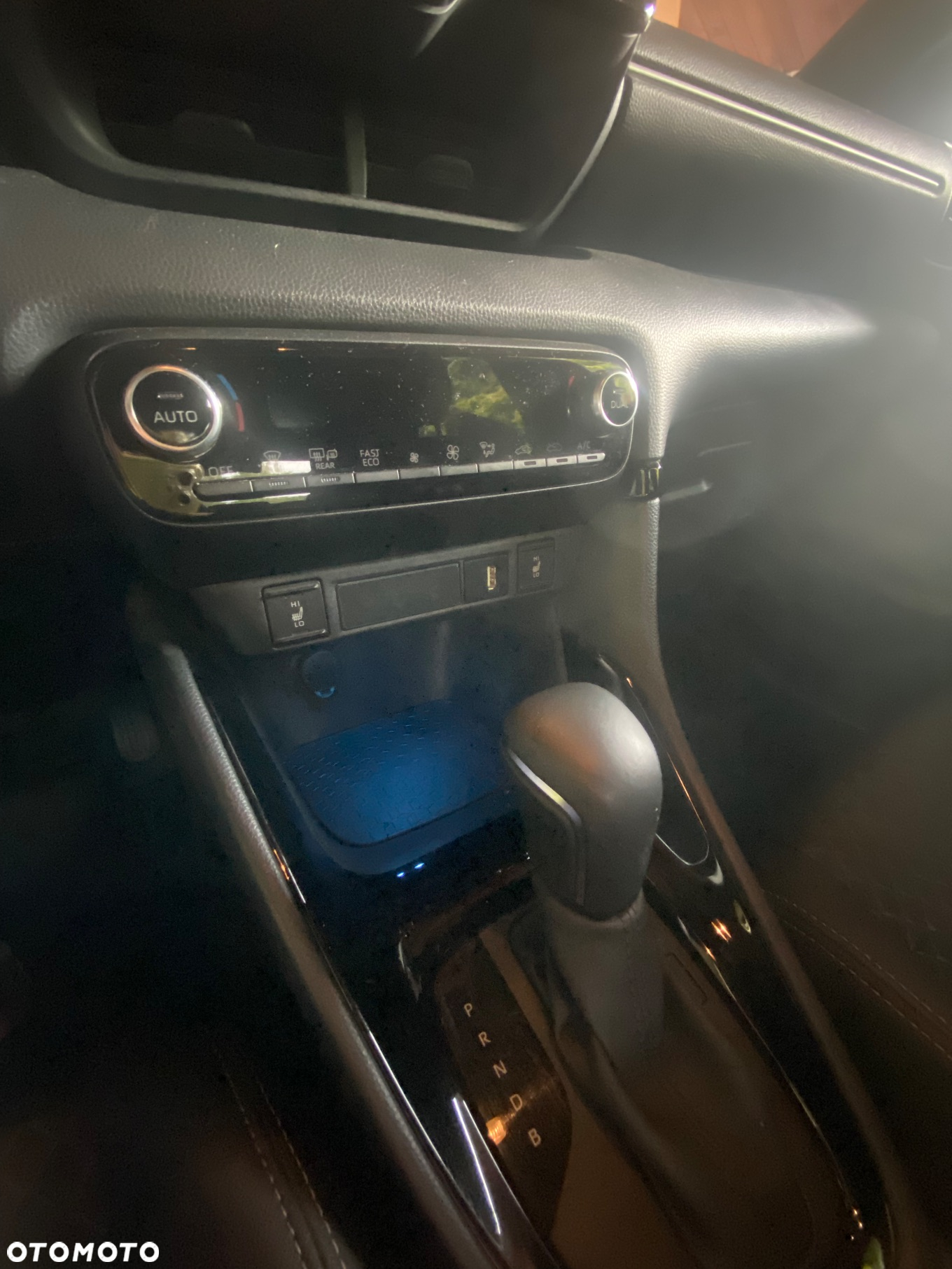 Toyota Yaris Hybrid 1.5 Selection Style - 18