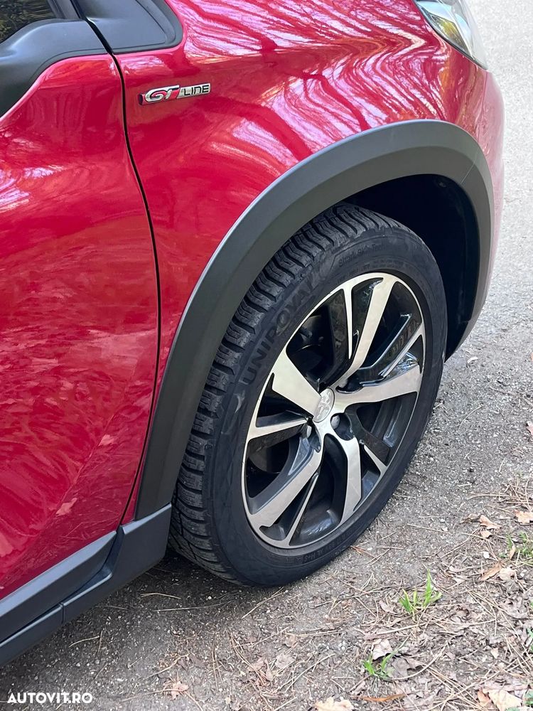 Peugeot 2008 1.2 PureTech Turbo EAT6 S&S GT-Line - 3