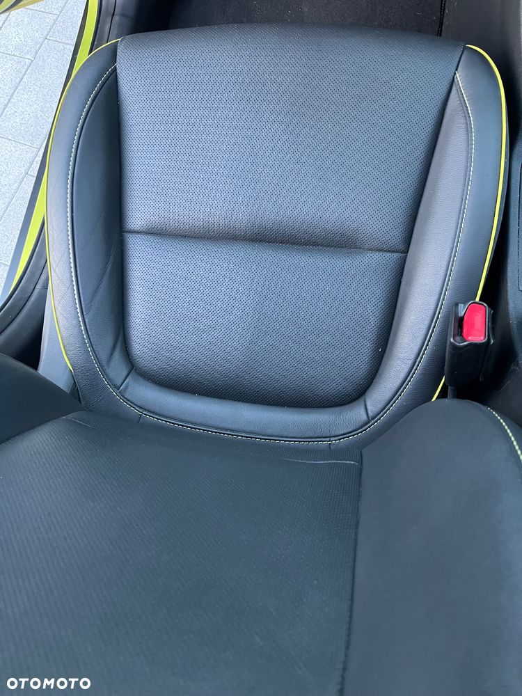 Hyundai Kona 1.6 T-GDI Premium DCT - 10