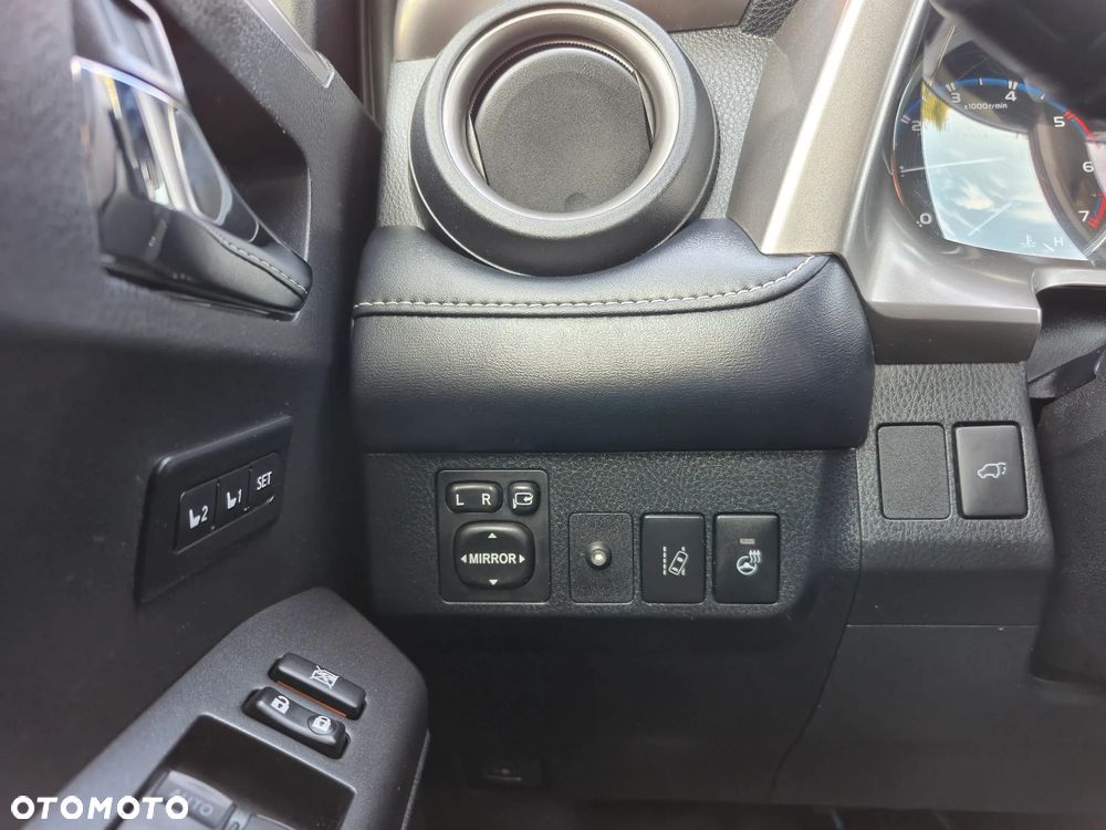 Toyota RAV4 - 19