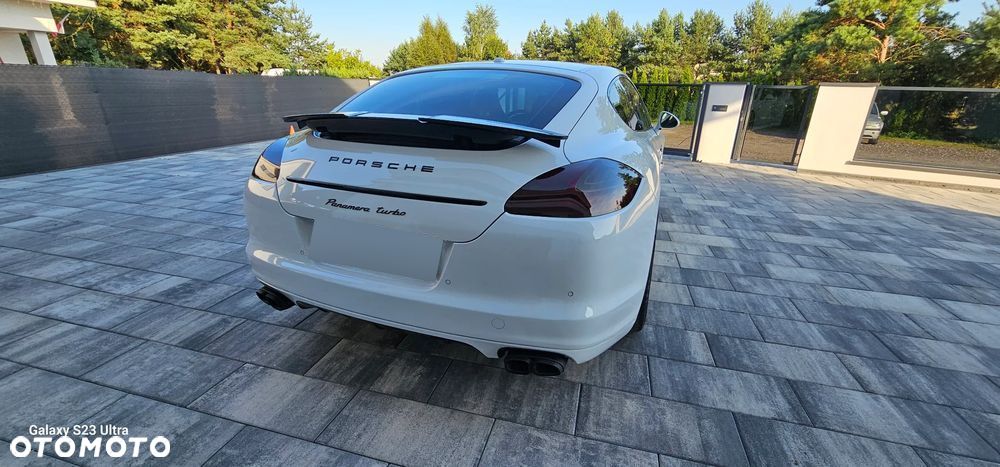 Porsche Panamera Turbo - 34