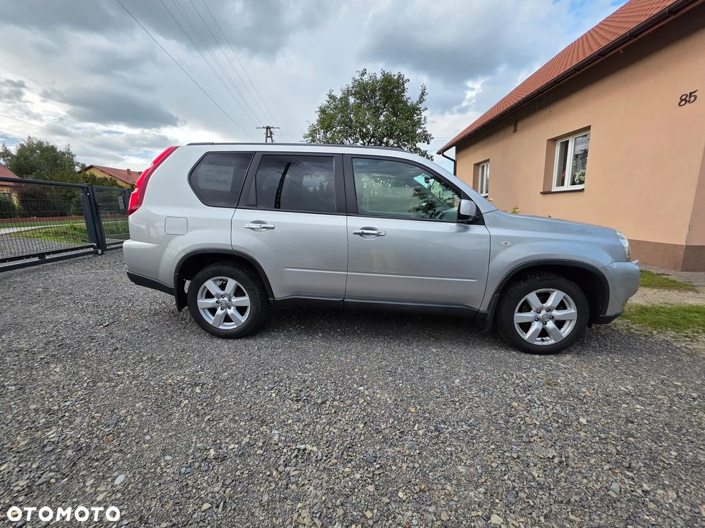 Nissan X-Trail 2.0 dCi LE - 4