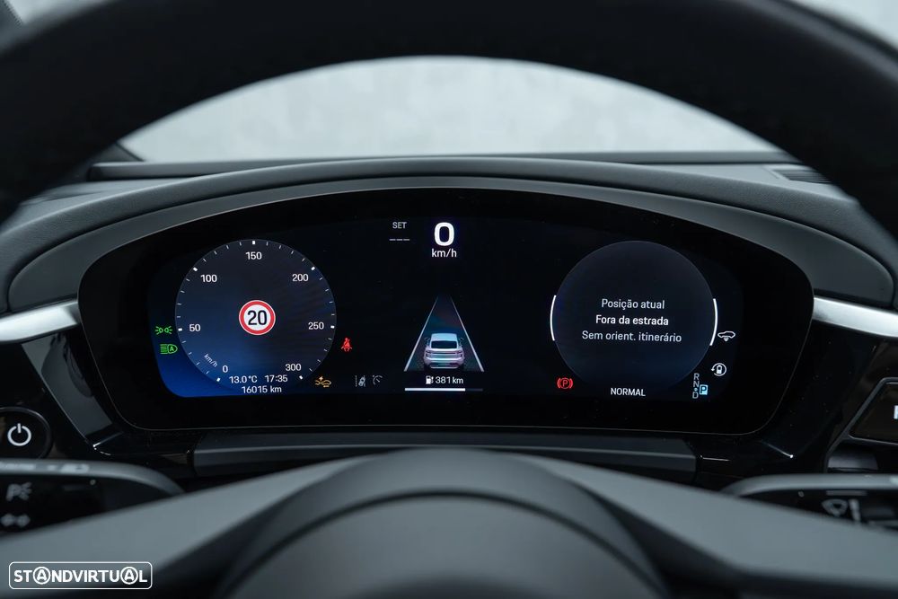 Porsche Macan Electric 4 - 30