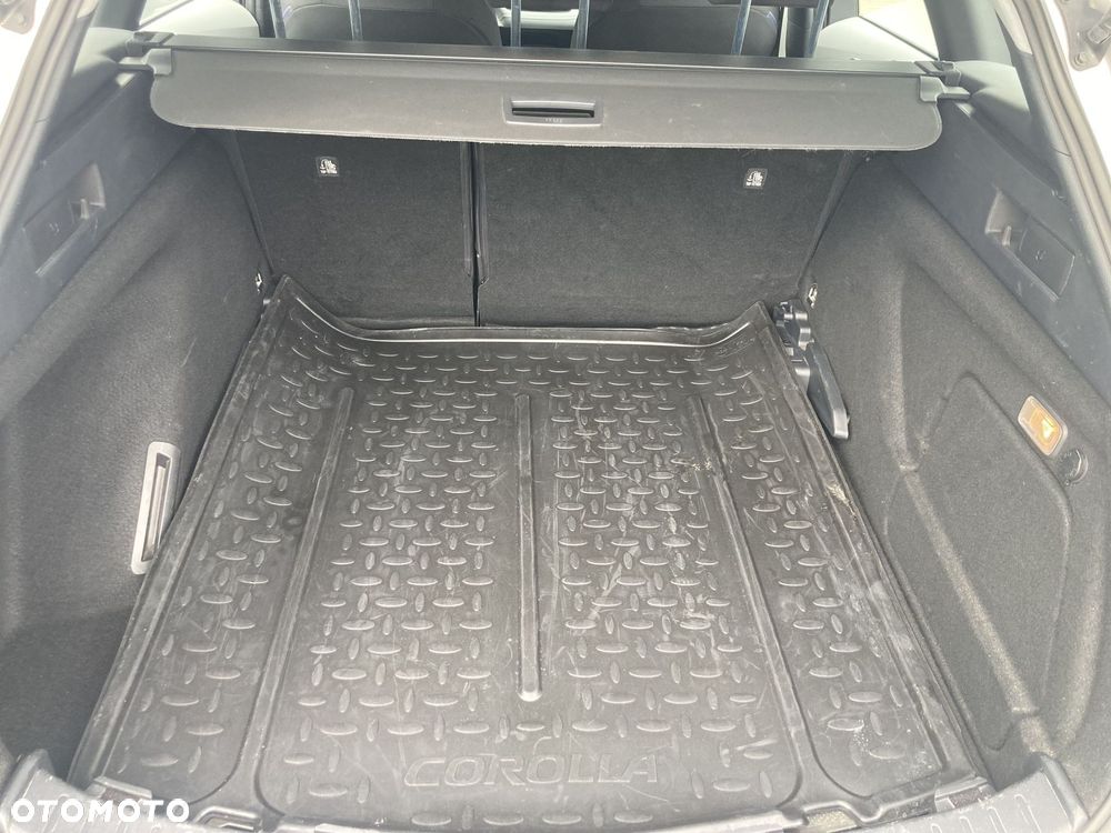 Toyota Corolla 2.0 Hybrid Comfort - 11