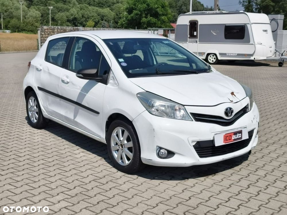 Toyota Yaris - 1