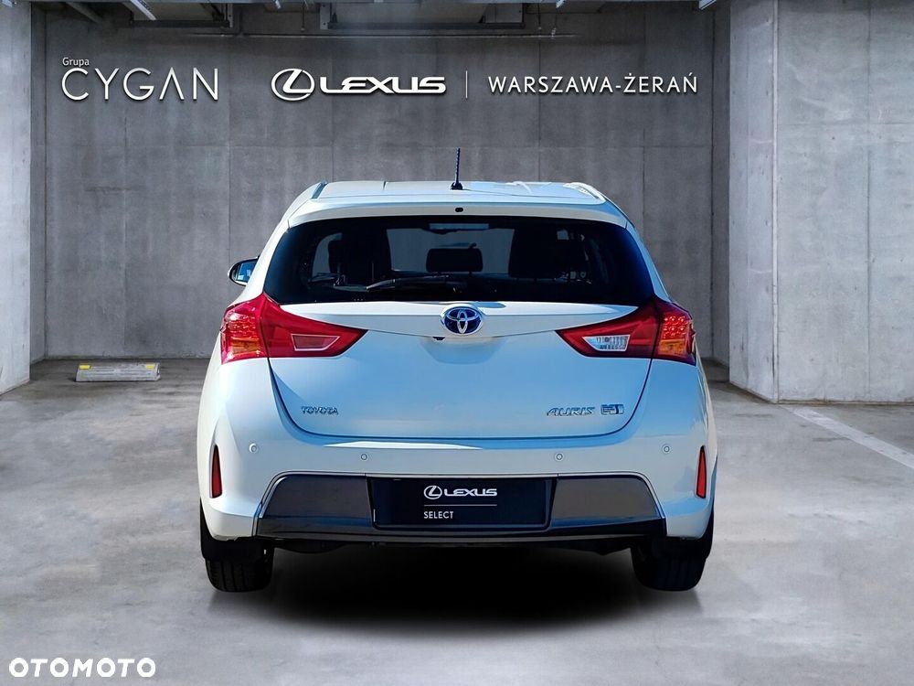 Toyota Auris Hybrid 135 Premium - 6