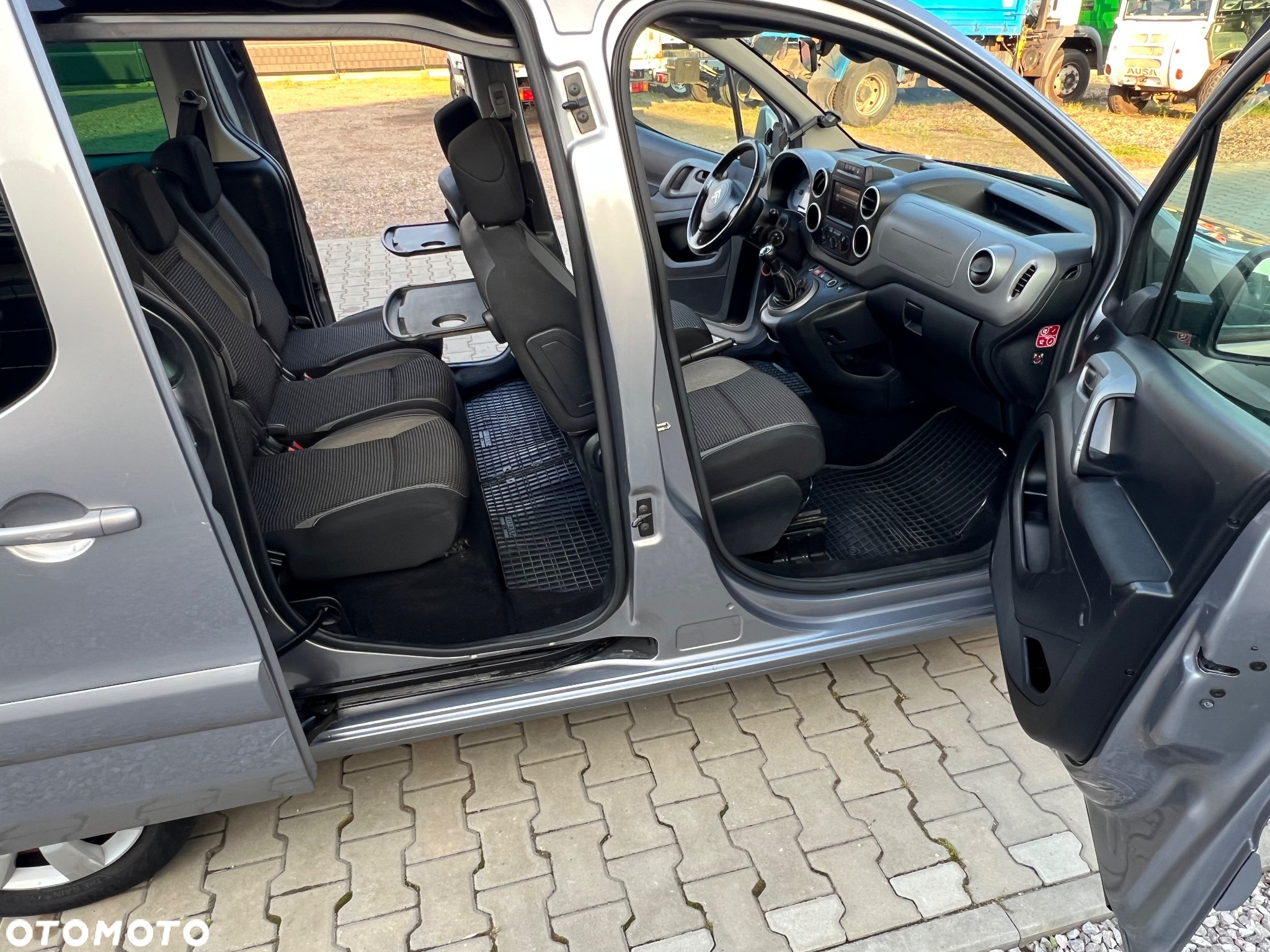 Citroën Berlingo Multispace BlueHDi 100 FEEL - 32