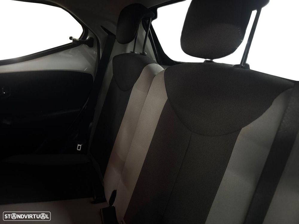 Toyota Aygo 1.0 X-Play - 11