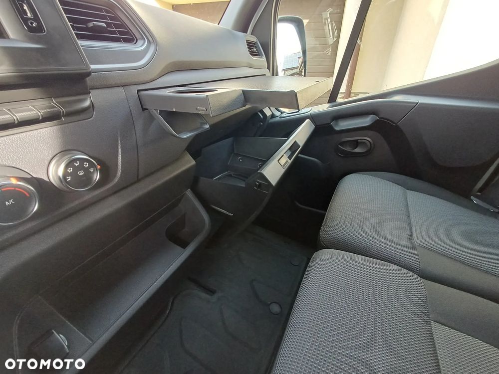 Renault Master - 15