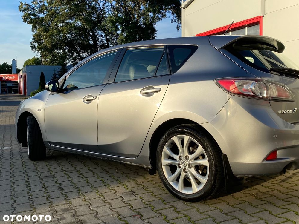 Mazda 3 1.6 Exclusive + - 7