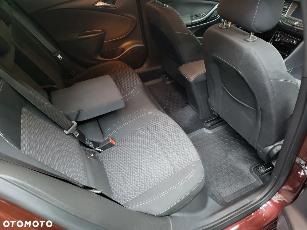 Opel Astra 1.6 Turbo Start/Stop Innovation - 30