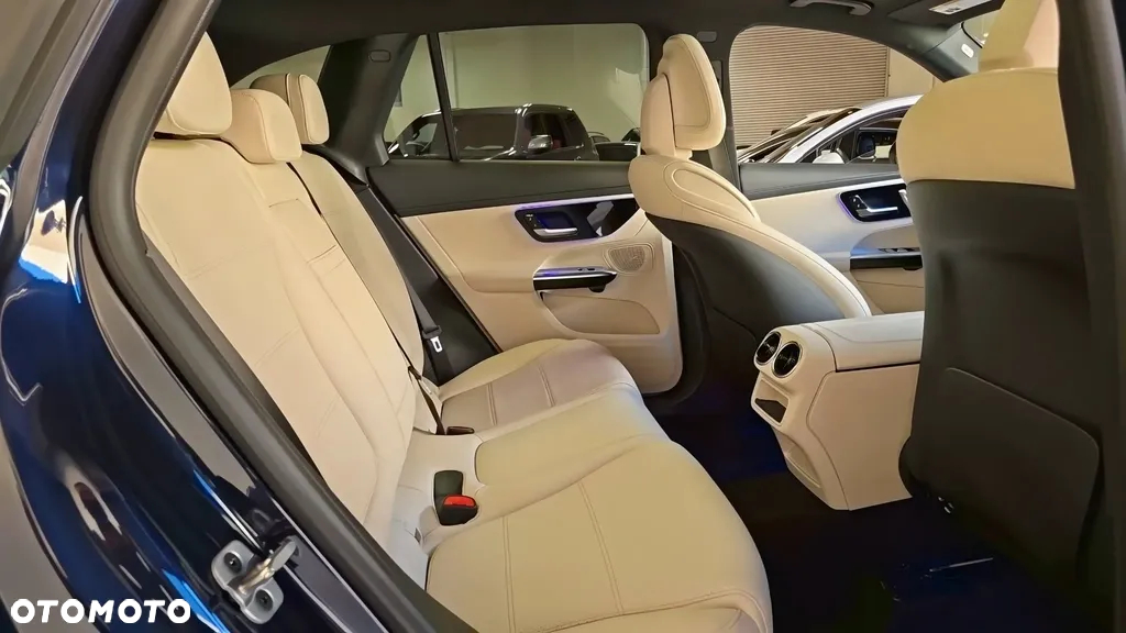 Mercedes-Benz GLC 300 4Matic 9G-TRONIC - 12