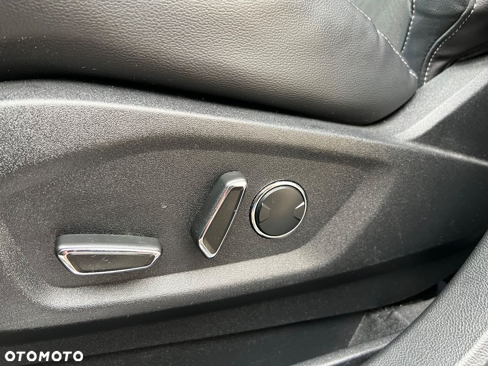 Ford S-Max 2.0 TDCi Titanium PowerShift - 26