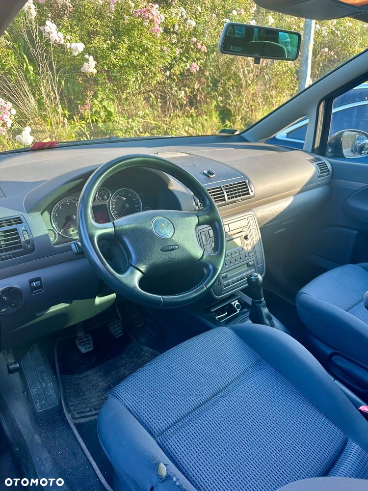 Volkswagen Sharan 2.8 V6 Highline - 6