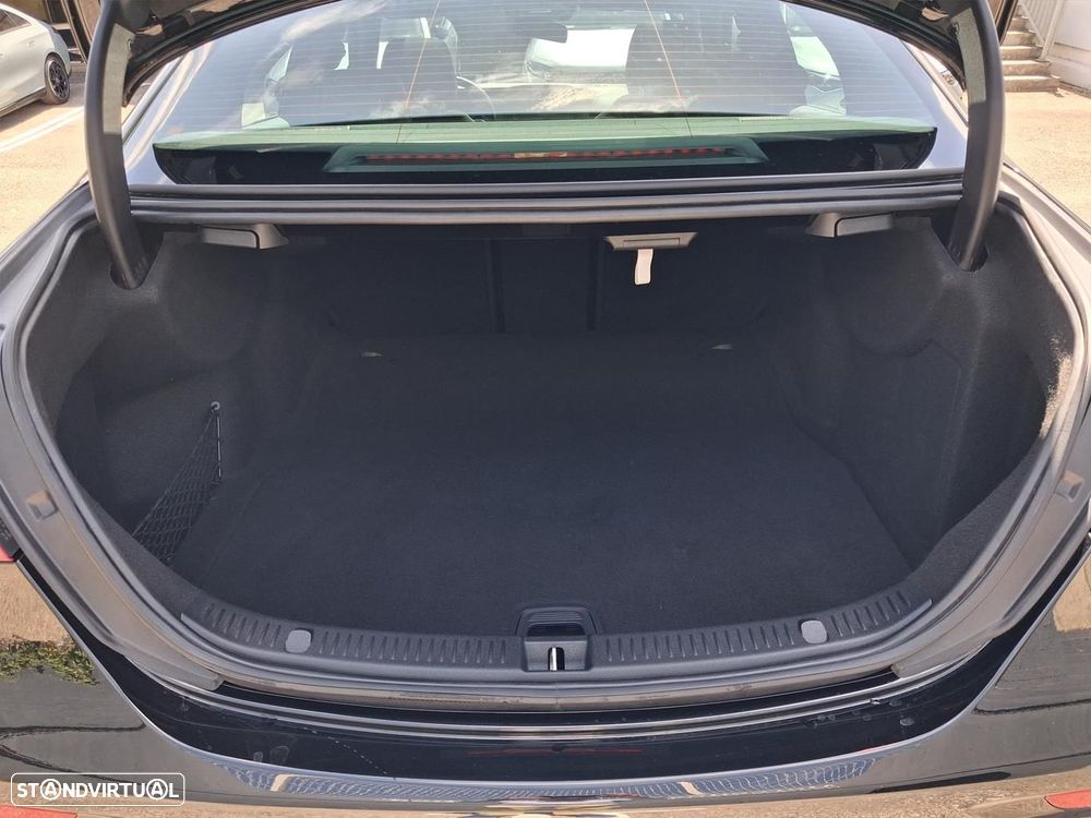 Mercedes-Benz E 220 d Exclusive - 15