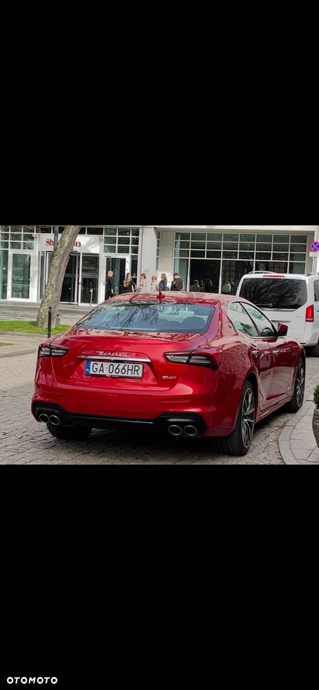 Maserati Ghibli - 4