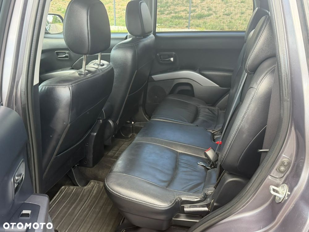 Mitsubishi Outlander 2.0 DI-D 4WD Intense - 3