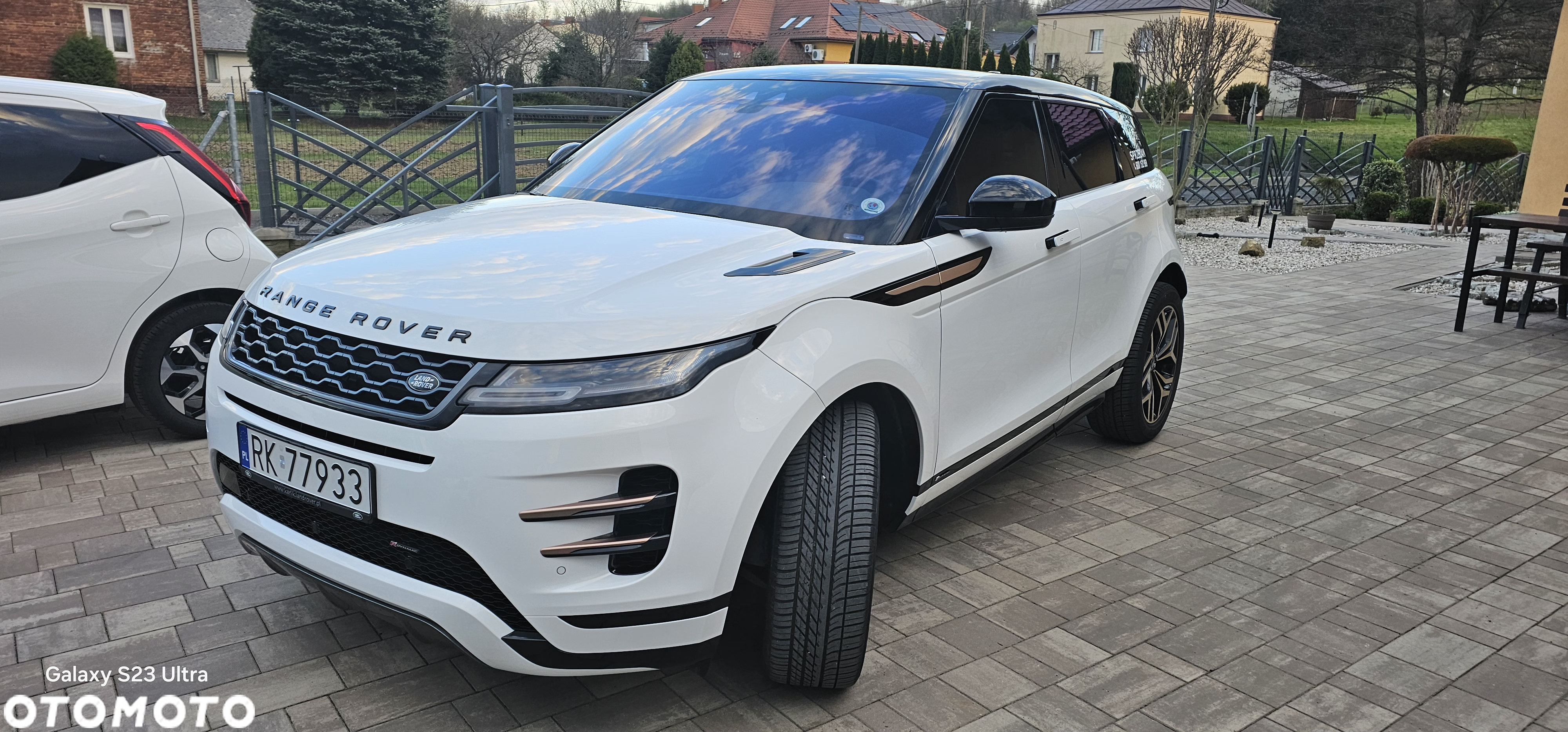 Land Rover Range Rover Evoque P300 R-Dynamic - 16