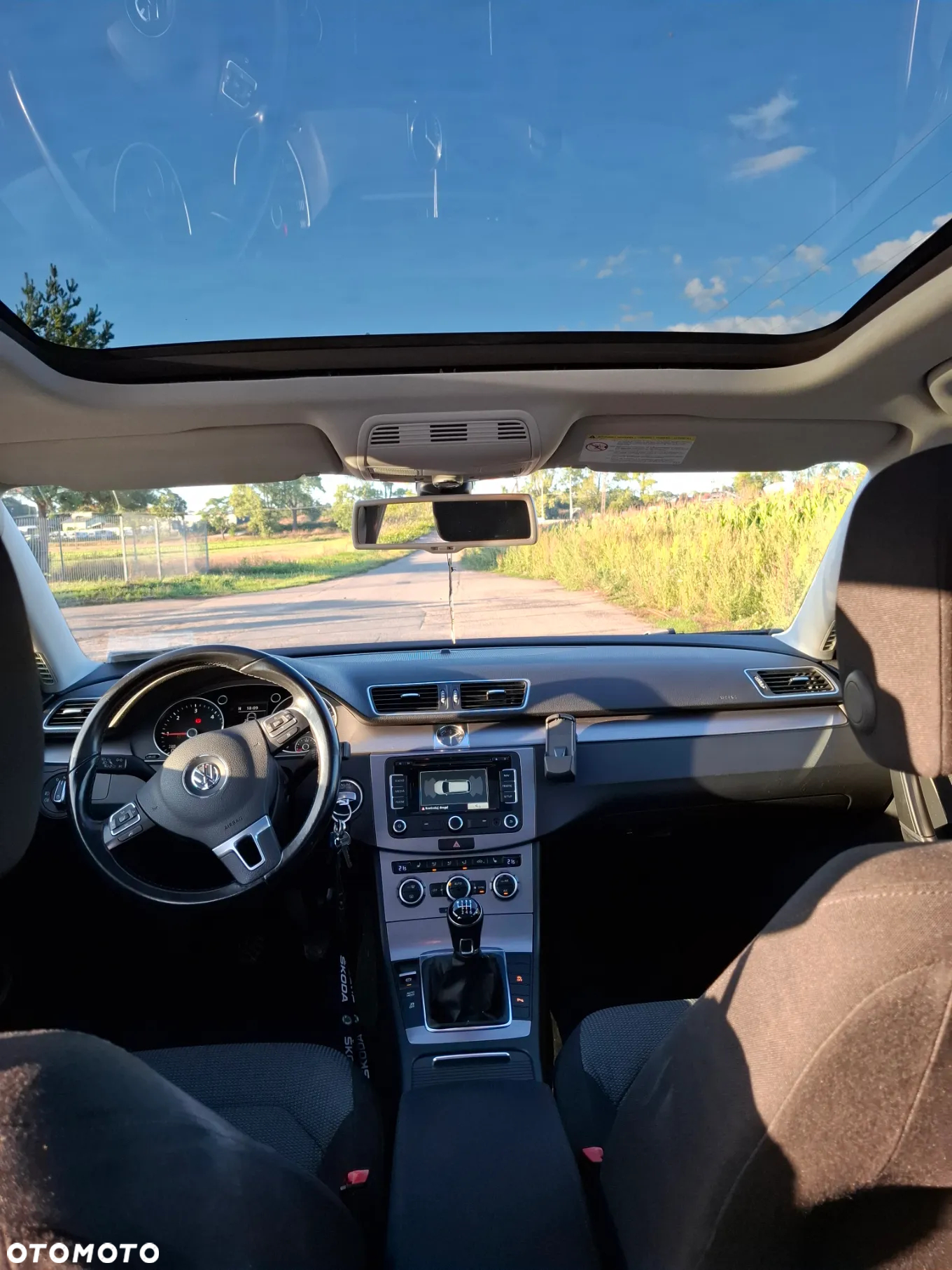 Volkswagen Passat - 15