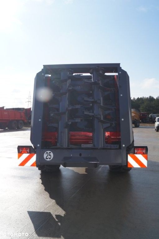 Perard Rozrzutnik Obornika Optium CE 150L - 10