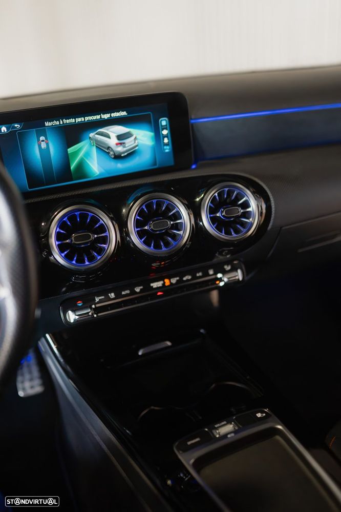 Mercedes-Benz A 250 e 8G-DCT AMG Line - 48