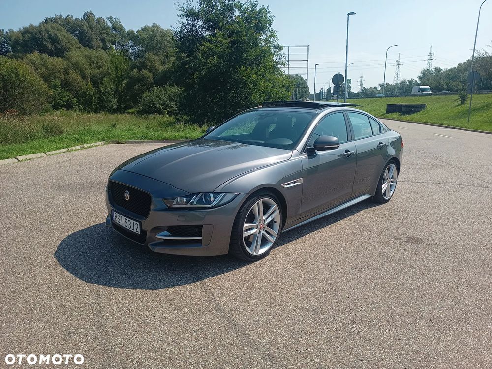 Jaguar XE 20d R-Sport - 3