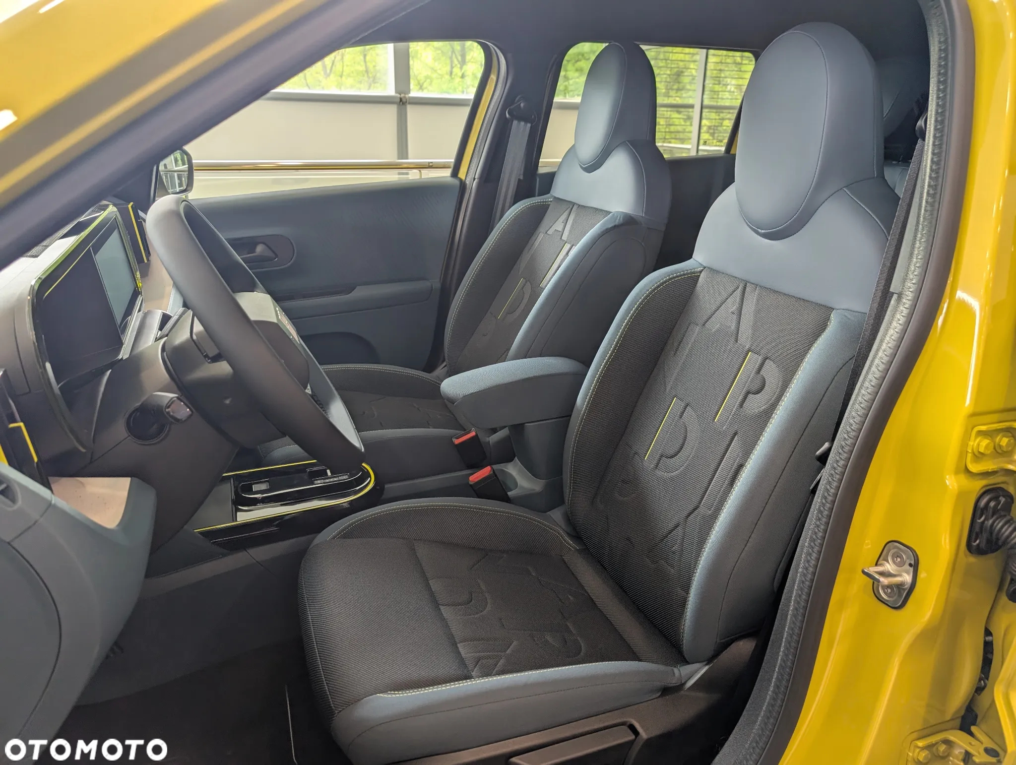 Fiat Grande Panda 1.2 mHEV Icon eDCT - 12
