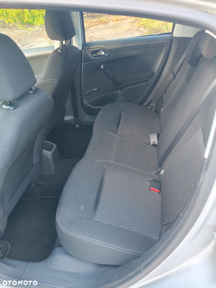 Peugeot 208 Blue-HDi 100 Stop&Start Active - 8
