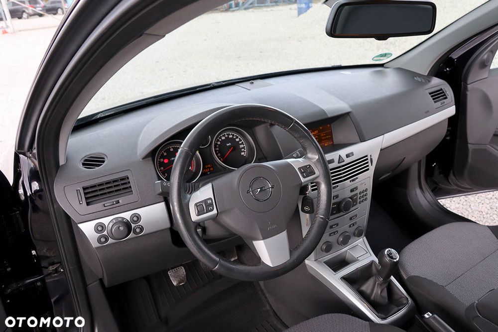 Opel Astra 1.6 ECOFLEX Start/Stop Innovation - 21