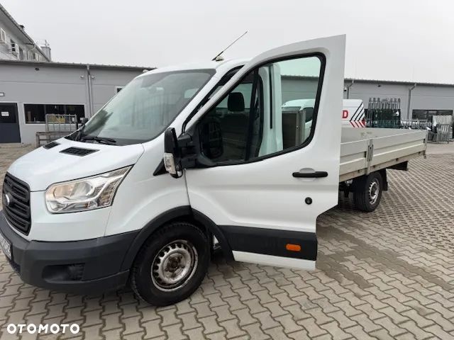 Ford Transit - 1