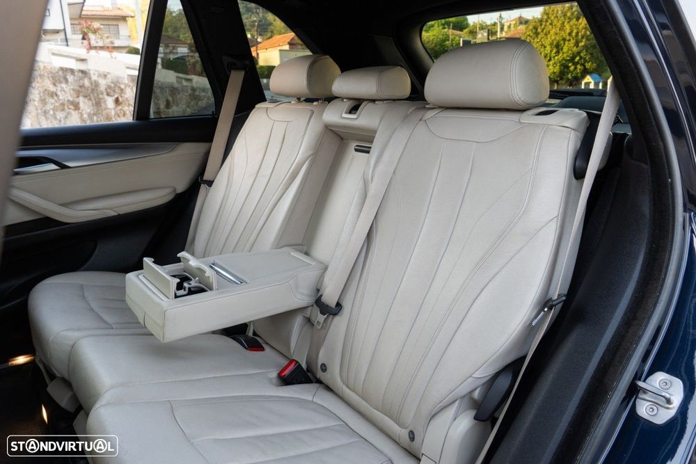 BMW X5 25 d sDrive Comfort 7L - 37
