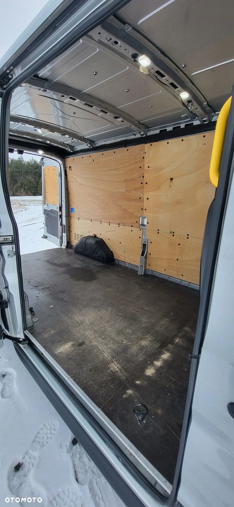 Ford Transit - 17