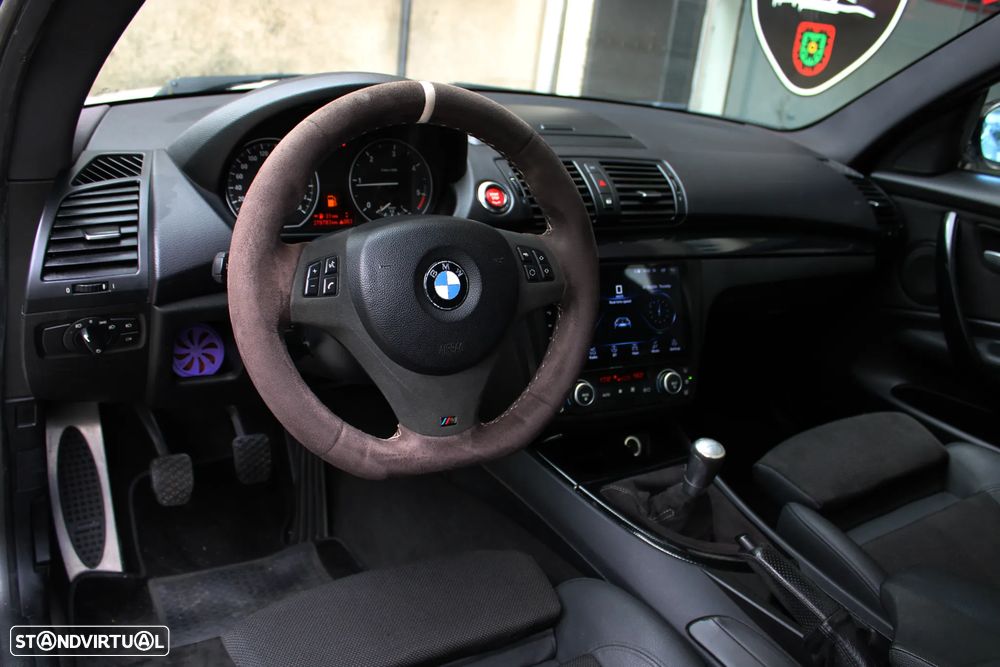 BMW 123 d Limited Edition Lifestyle c/ M Sport Pack - 21