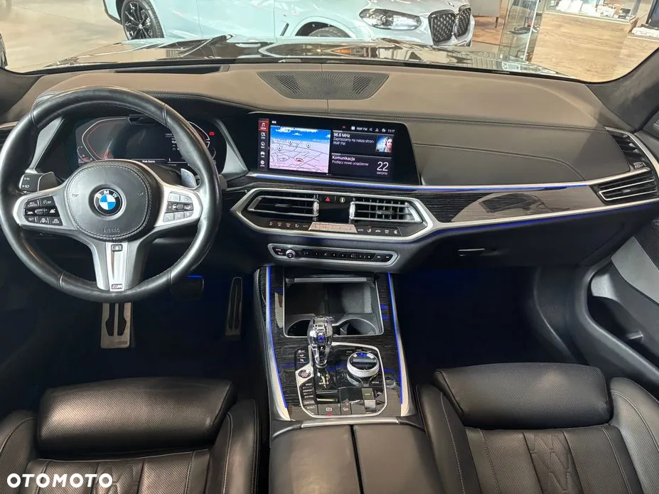 BMW X7 - 14