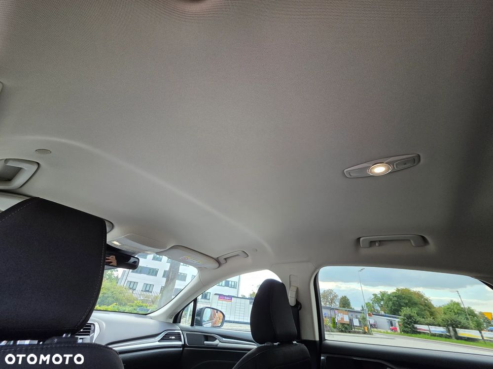 Ford Mondeo - 25