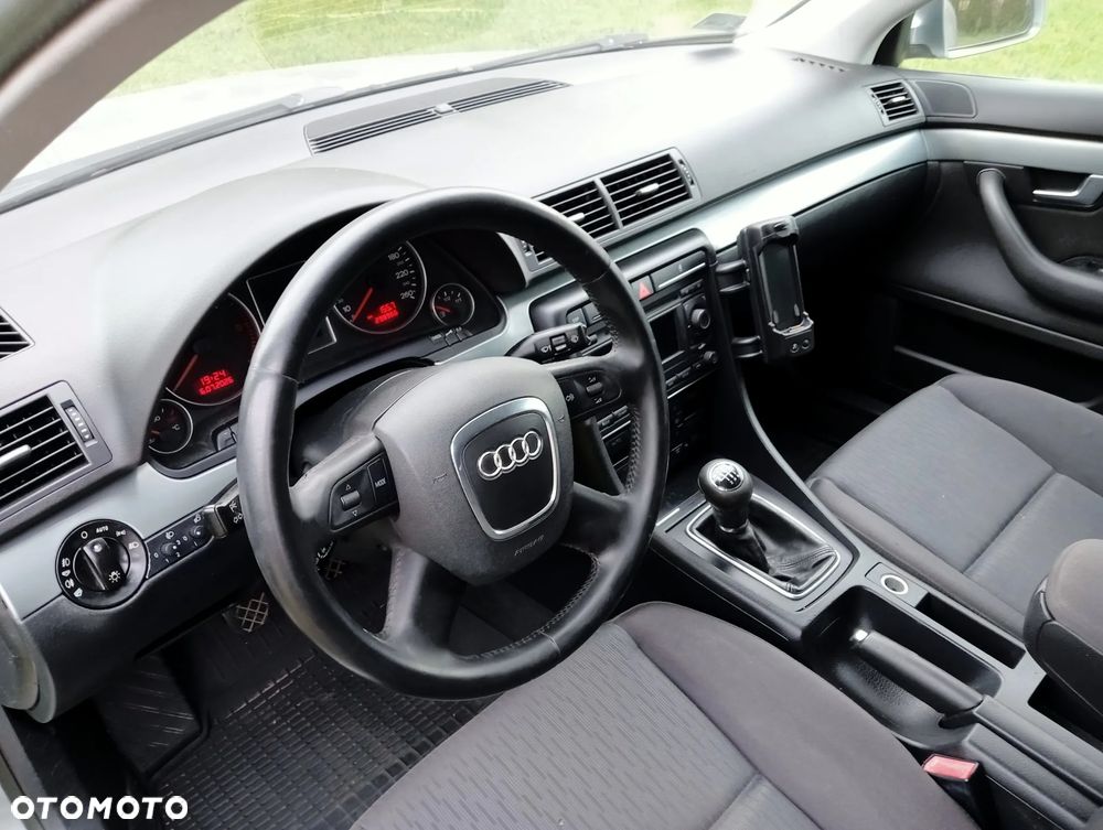 Audi A4 Limousine 1.9 TDI Quattro - 9