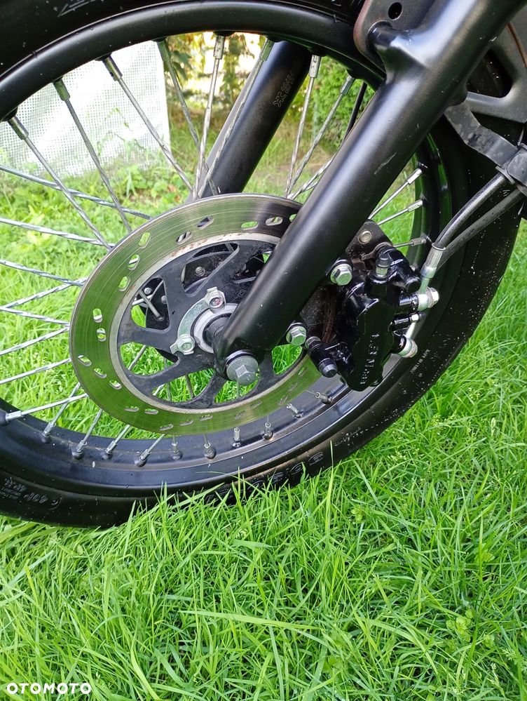Barton Cafe Racer - 13