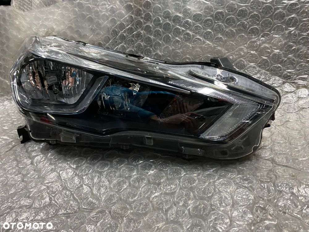 LAMPA PRAWA H7 LED NISSAN MICRA V K14 26010-5FA0A CIEMNA ZE SREBRNYM - 3