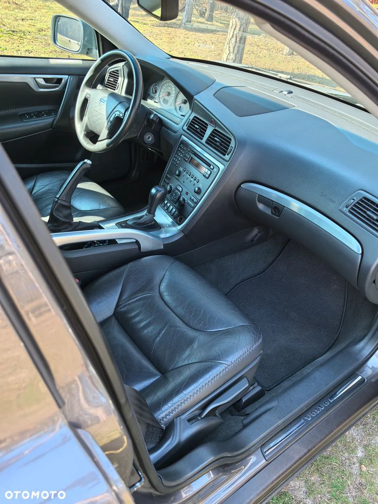 Volvo V70 D5 AWD Automatik - 10