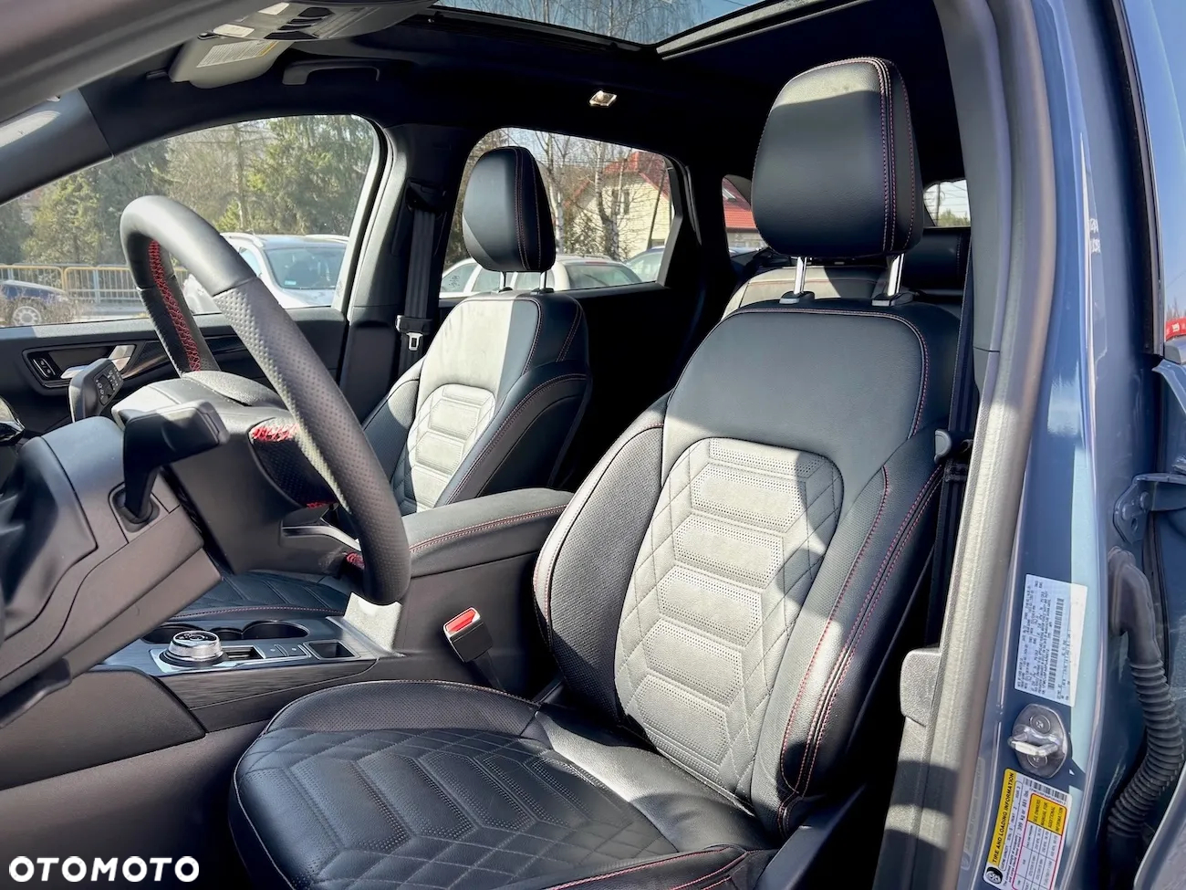 Ford Escape 2.0 EcoBoost AWD Titanium - 25