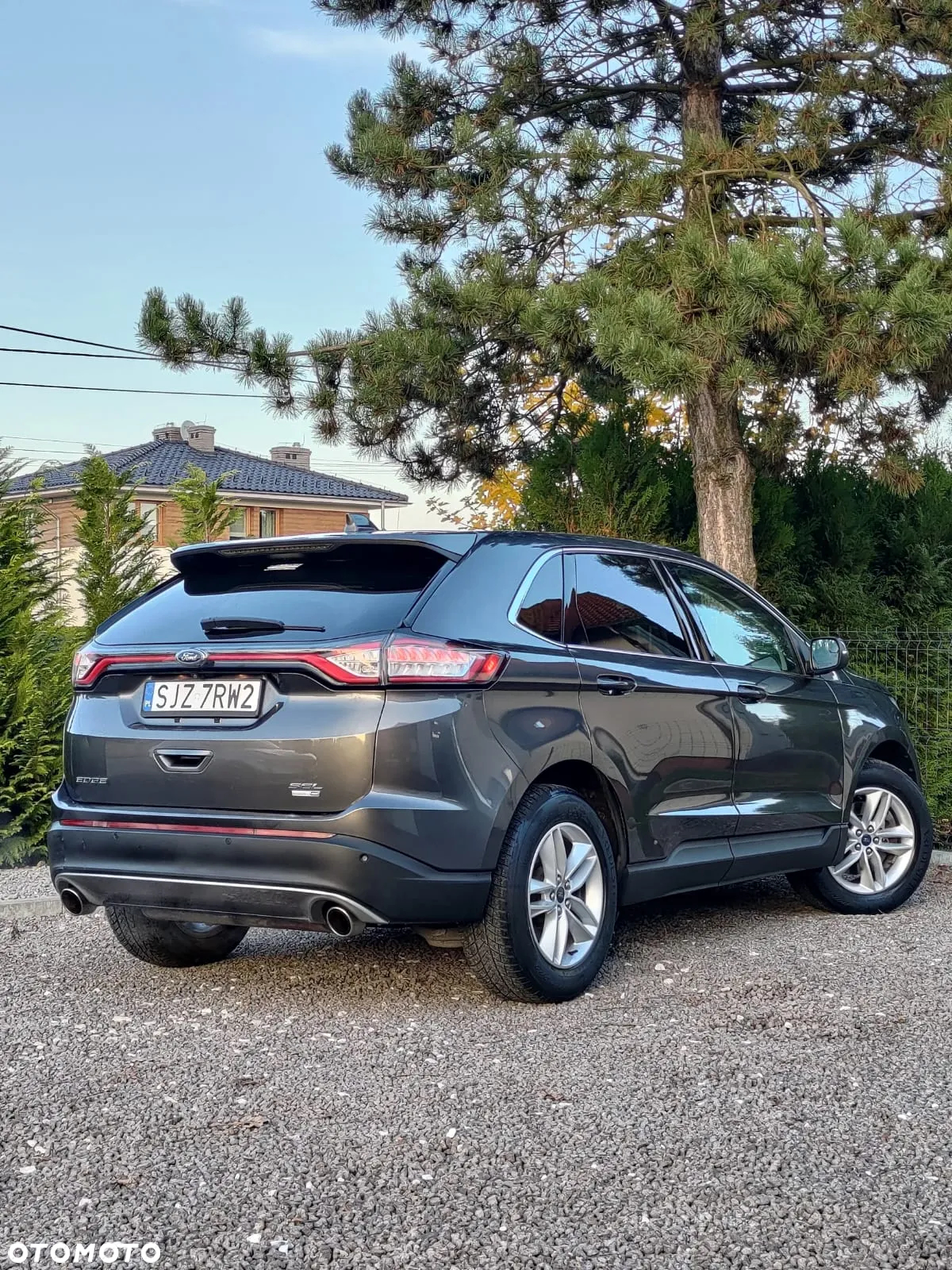 Ford Edge - 2