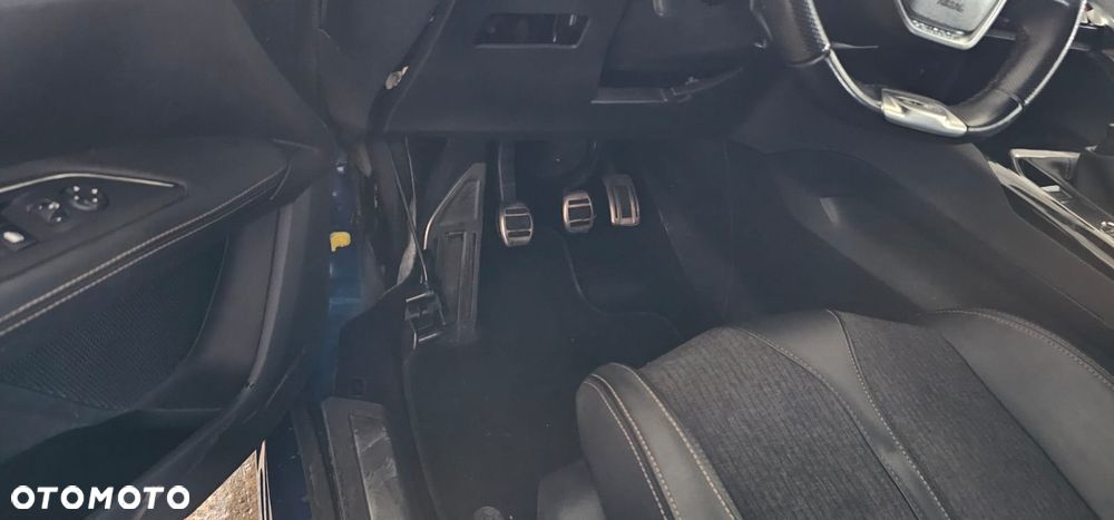 Peugeot 3008 1.5 BlueHDi GT S&S - 18