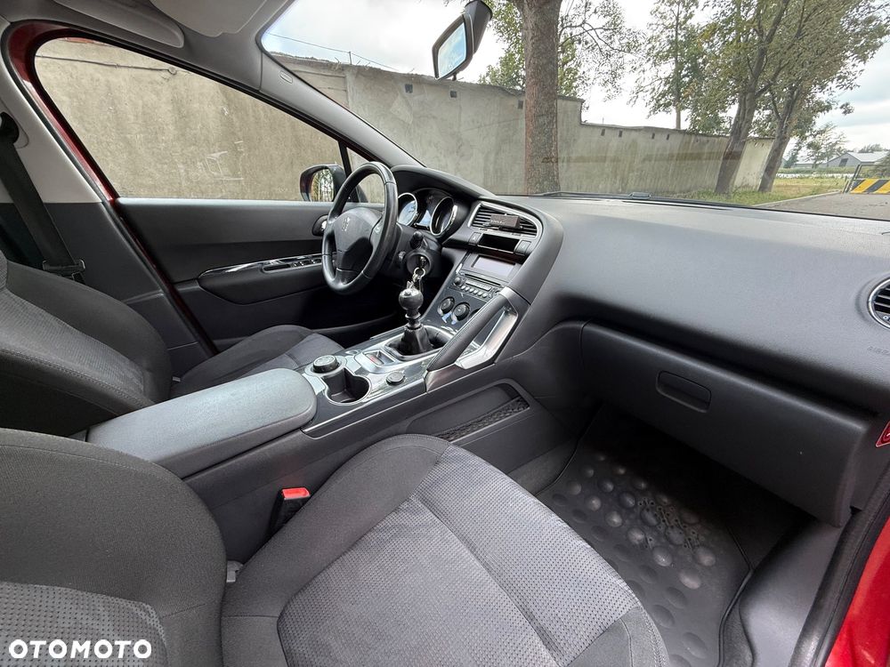 Peugeot 3008 155 THP Allure - 13