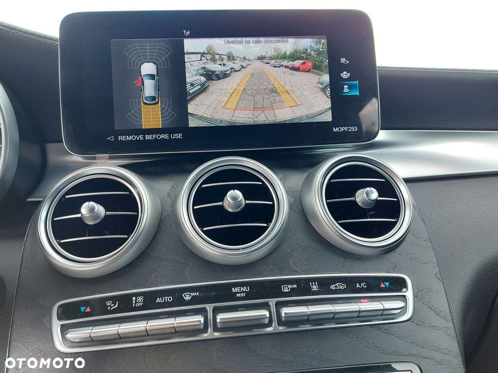 Mercedes-Benz GLC - 30