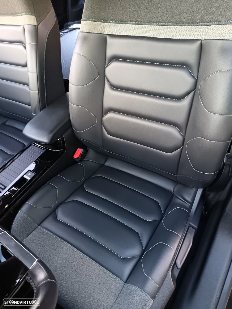 Citroën C4 PureTech 130 Stop&Start SHINE - 32