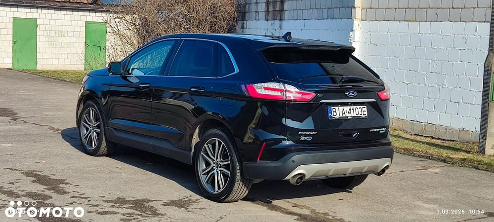 Ford Edge - 8
